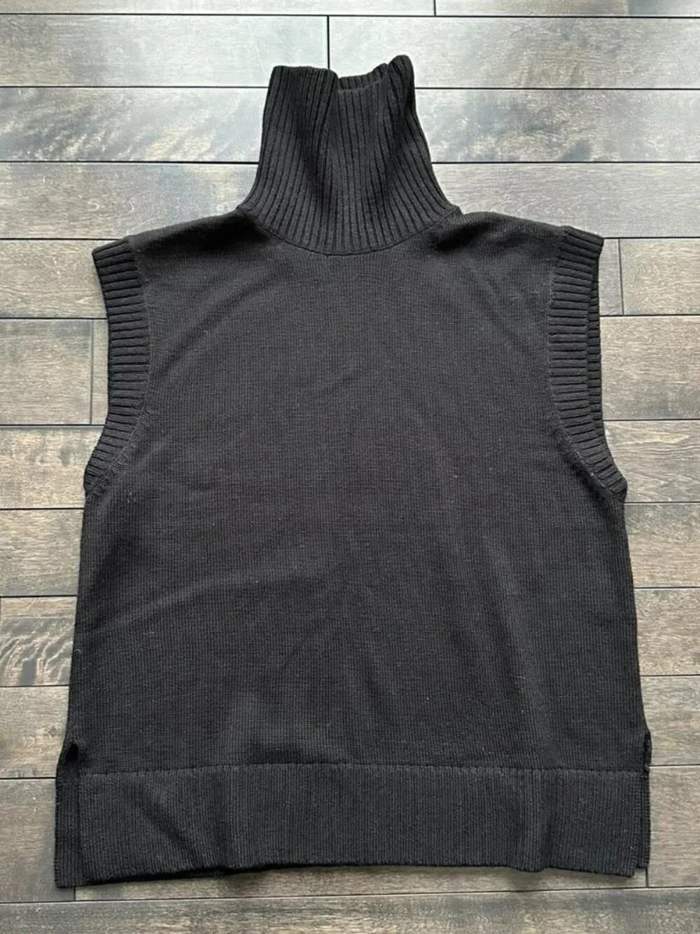Aritzia Babaton Sleeveless Turtleneck Sweater - Picture 1 of 2